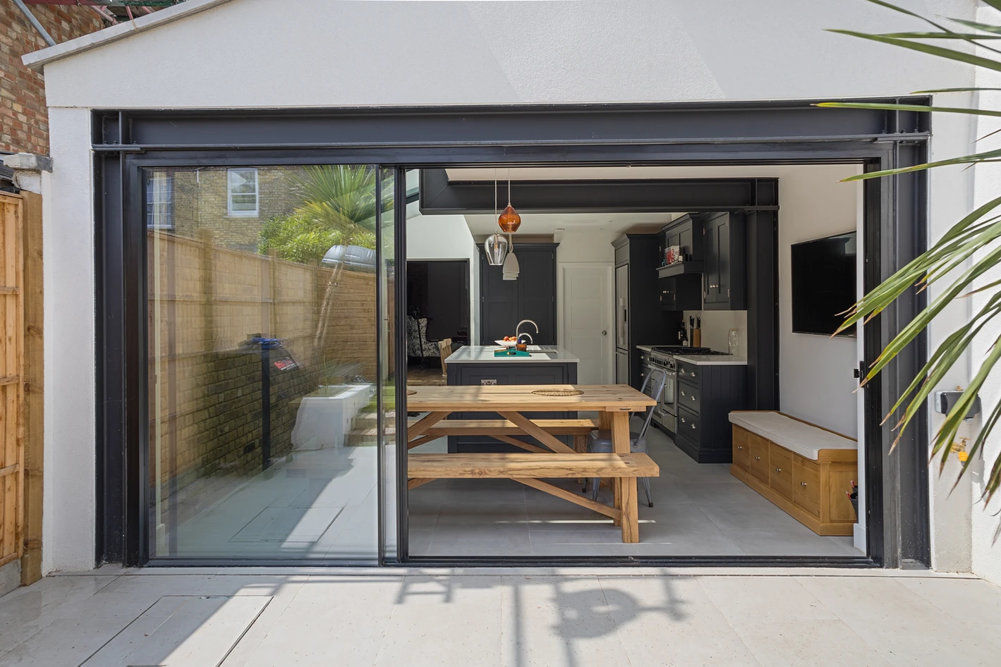 Sliding Doors London MGI (UK) Ltd